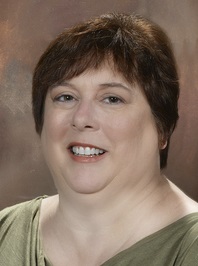 Headshot of Kitty Hernlen